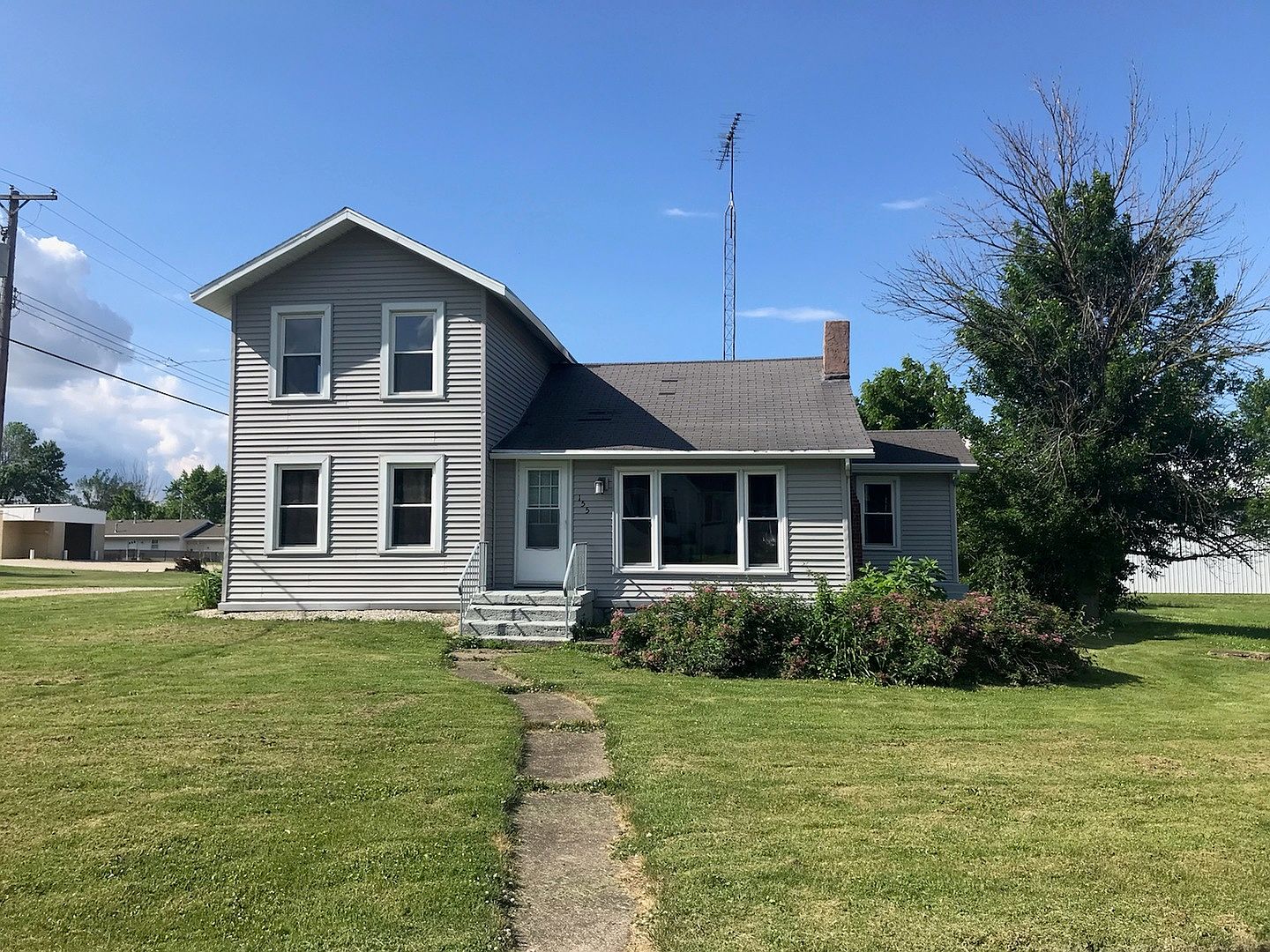 155 E Chebanse Ave, Chebanse, IL 60922 Zillow