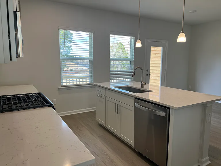 2848 Farmhouse Dr — Photo 9