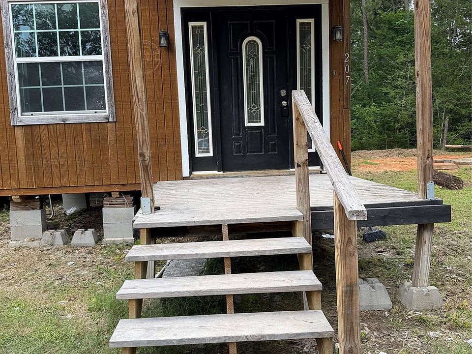 1st image of 207 Robbie Rd