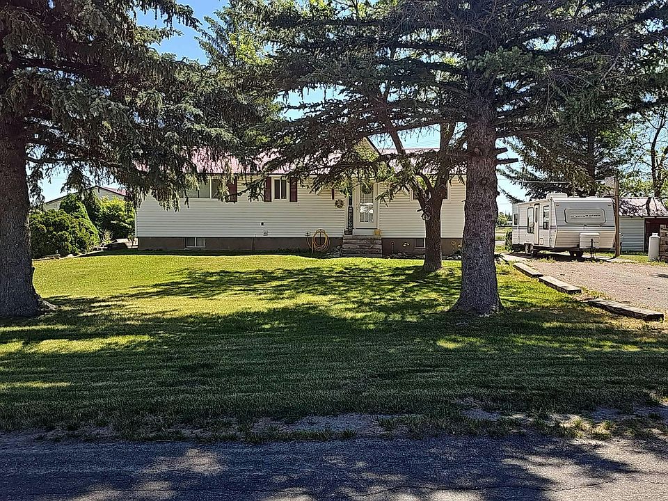 1st image of 550 Maple Leaf Dr