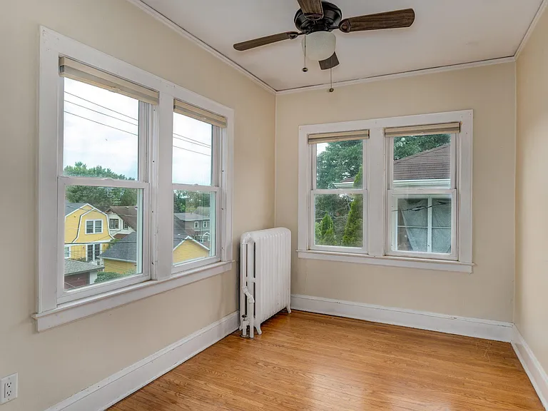 2078 Saint Clair Ave #2 — Photo 8