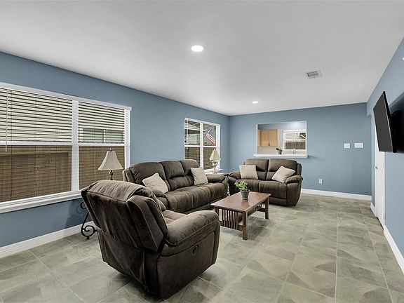 3rd image of 11727 Pebble Sands Drive