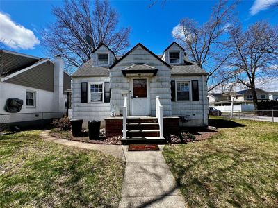 131 Goldenrod Ave, Franklin Square, NY, 11010
