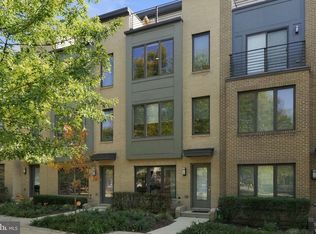 10368 Jacobsen St, Bethesda, MD 20817