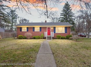 1677 Snyder Rd, East Lansing, MI 48823