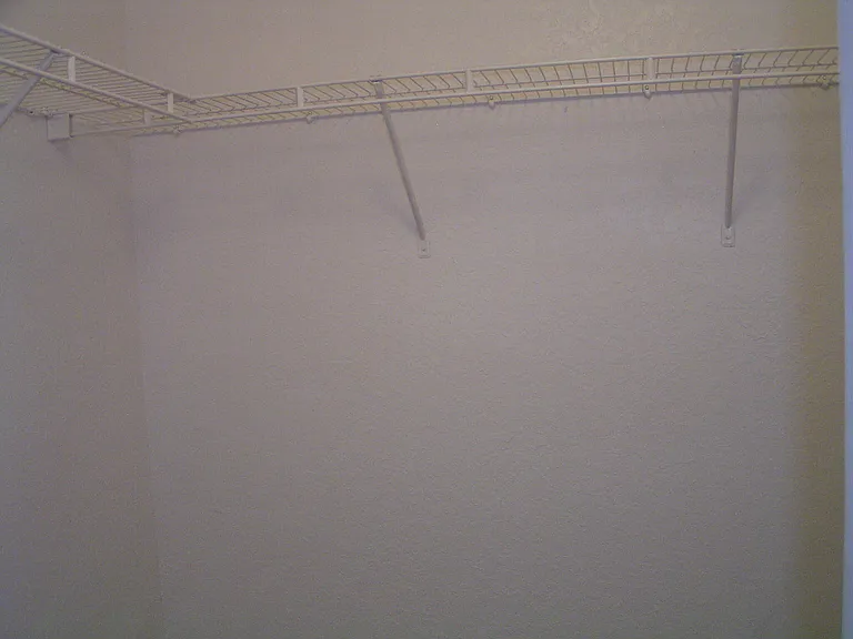 1016 Shoma Dr — Photo 11