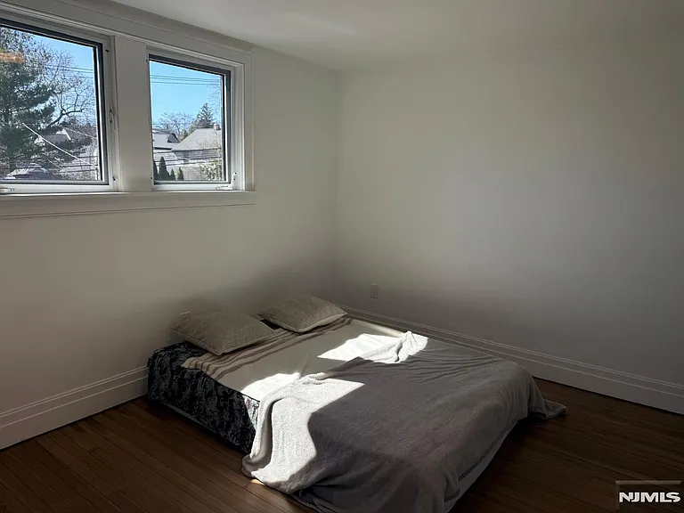 91 Columbus Dr — Photo 11