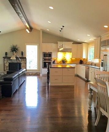 4th image of 111 Misty Cove Ln
