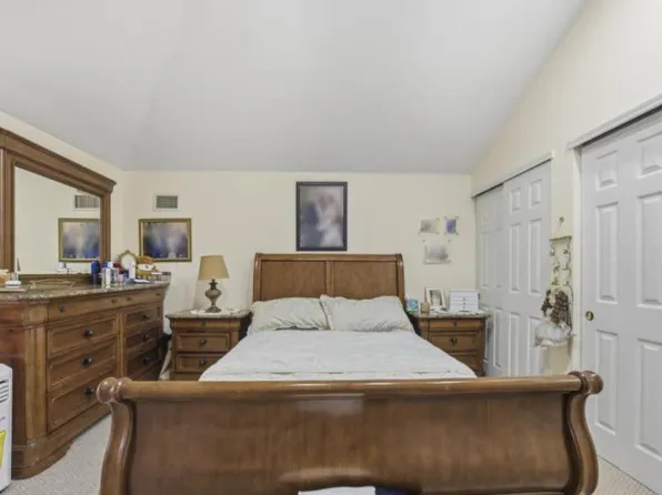 1372 East 66th Street image 6 of 15