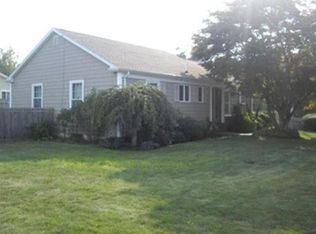109 Birchwood Dr, New Bedford, MA 02745