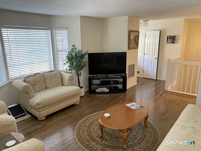 601 Foxboro Dr #601 — Photo 3