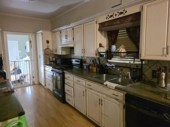 2nd image of 615 Angelo Blvd