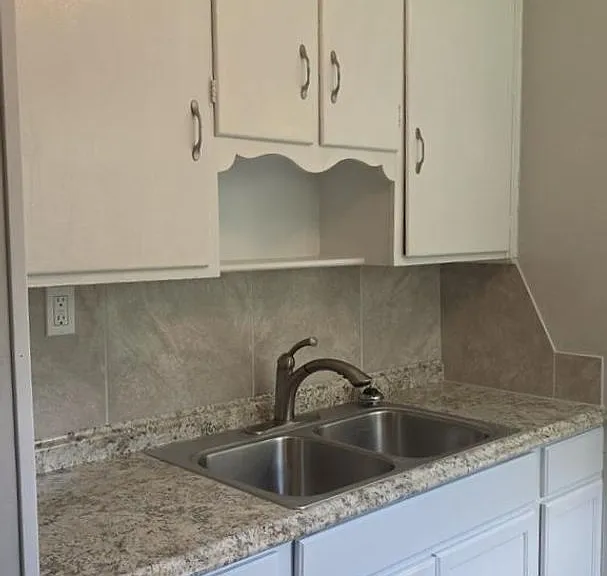 5441 Gable Ln — Photo 3