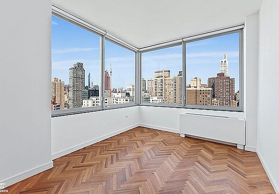 3rd image of 360 E 88th St APT 23A