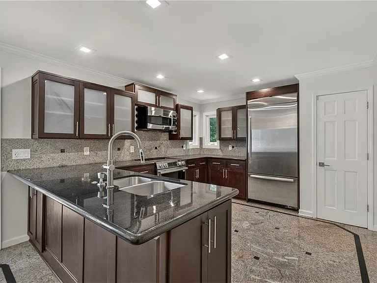 4610 Morton Rd — Photo 14