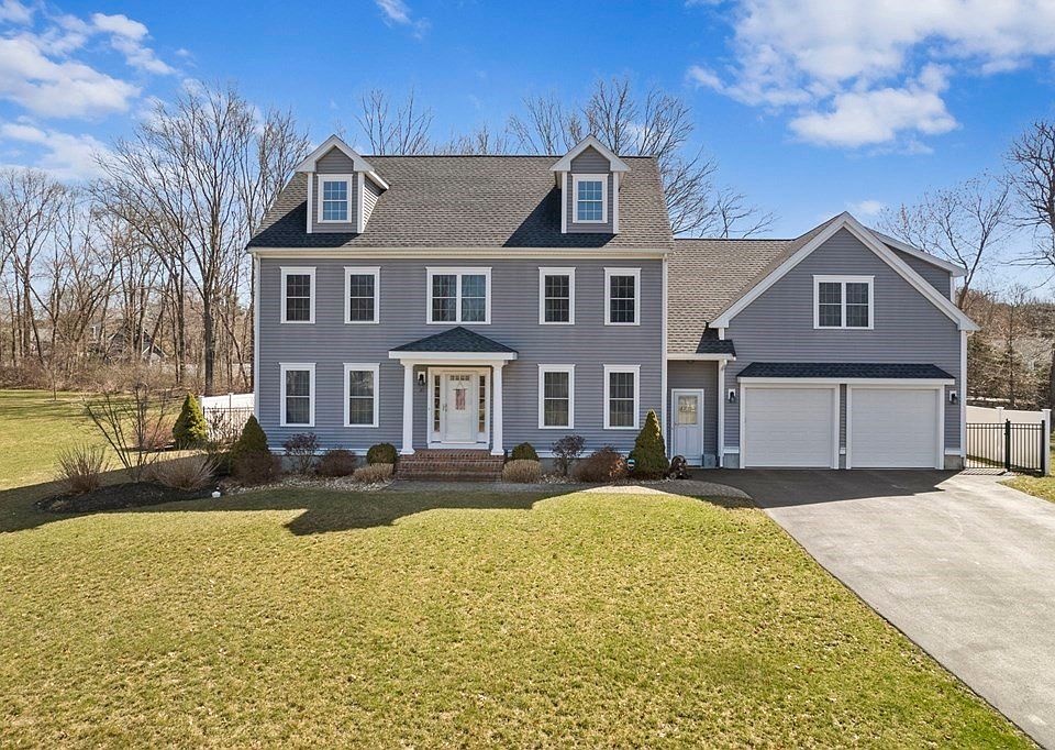 1st image of 25 Northfield Dr