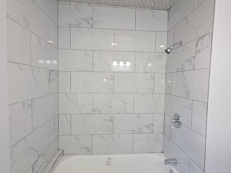 3230 Lexington Ave #13 — Photo 20