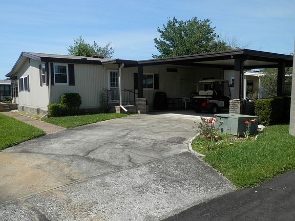 3rd image of 82 N Meadow Dr