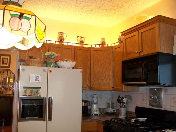 5th image of 35 Naples Ave