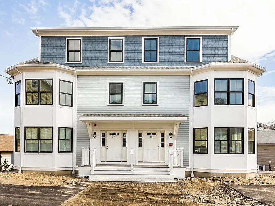 39 Juniper St #1