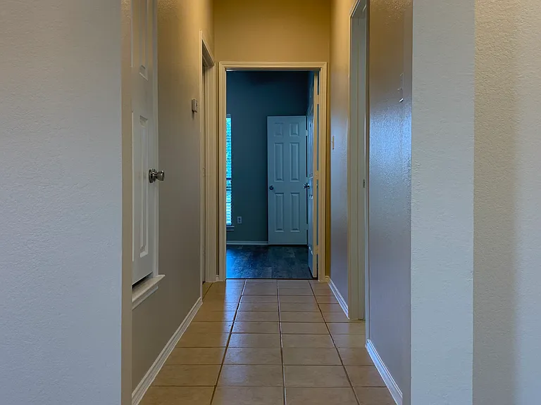 103 Lindas Creek Ln — Photo 11