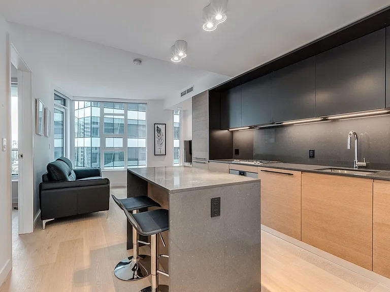 1289 Hornby St #1002 — Photo 11