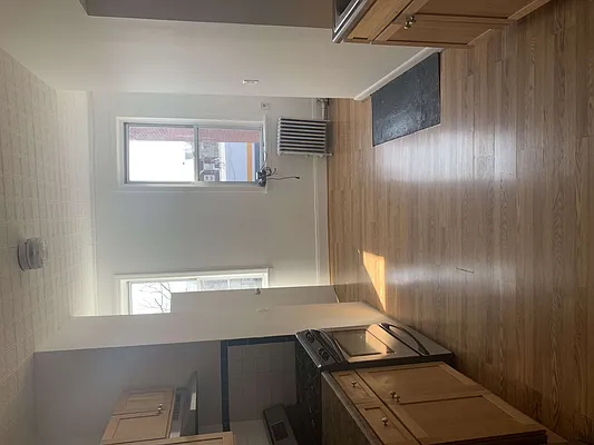 Rented by Flatiron Real Estate Advisors LLC | media 3