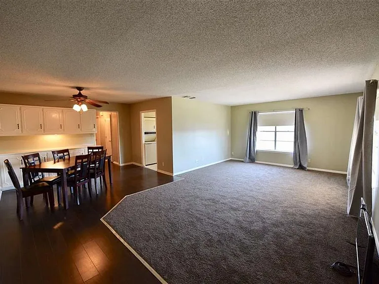 100 Royal Way Dr #4D — Photo 7