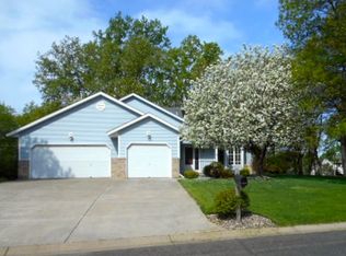 873 Oday St S, Maplewood, MN 55119