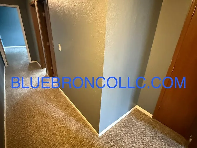 141 SW Oxford Pl — Photo 5