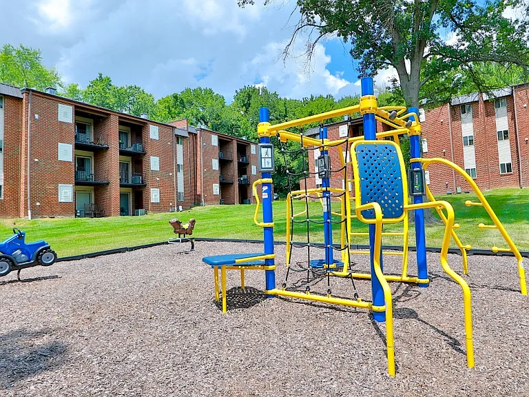 Taylor Park Apartment Homes — Photo 19