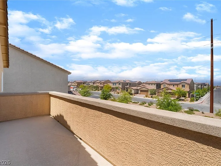 3952 Henny Ave — Photo 39