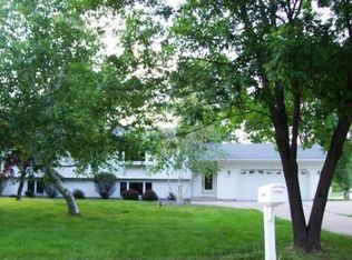 21414 Meadow Ln, Hamel, MN 55340