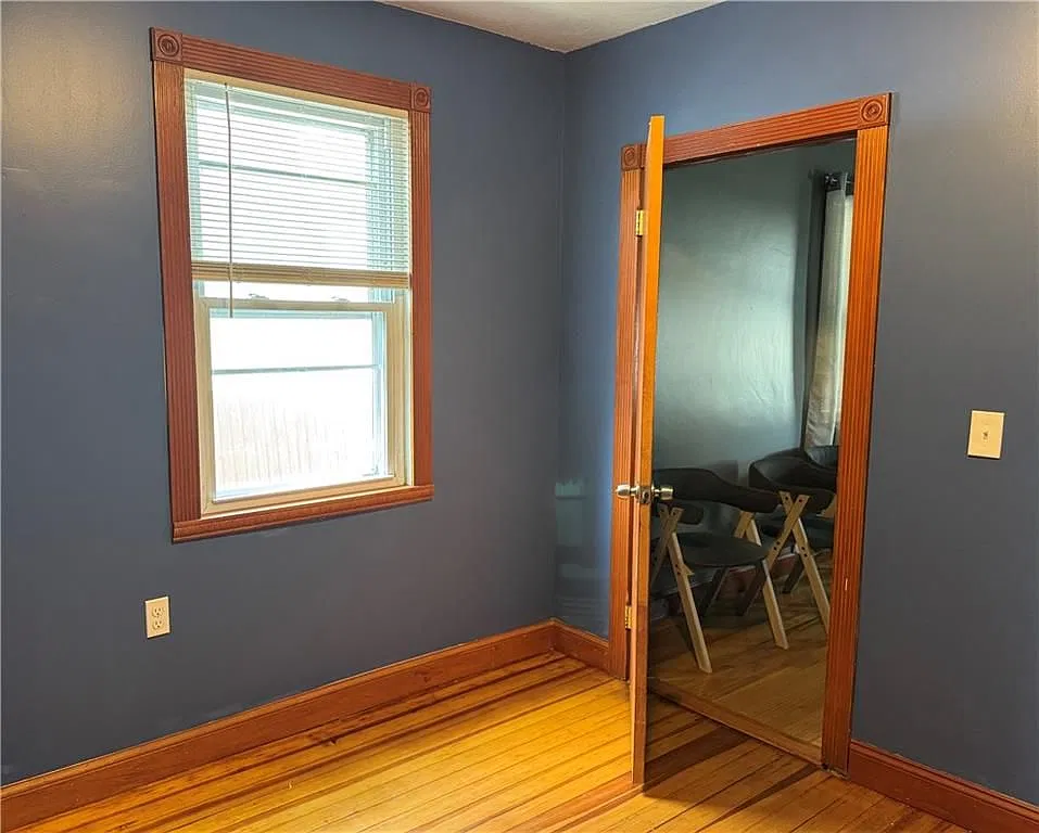 2 bed, 1.0 bath, 768 sqft, $1,900 — Photo 3