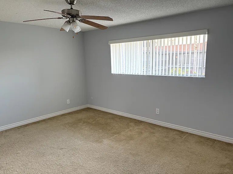 Park Villa Apartments — Photo 6