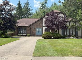 4759 Sentinel Dr, Brecksville, OH 44141