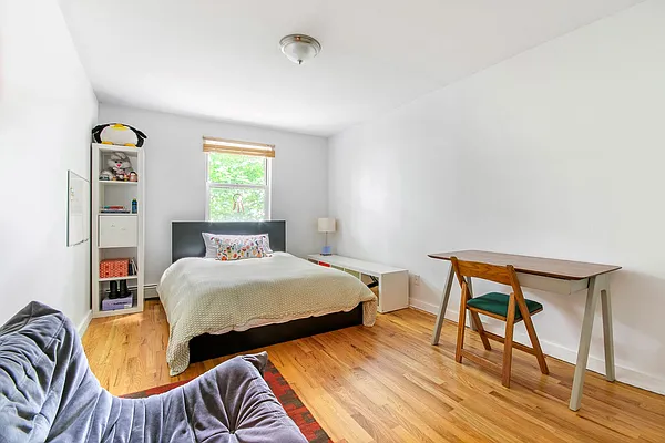 Sold by Compass | media 20