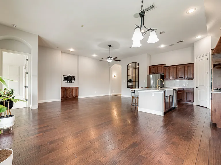 2112 Benjamin Creek Dr — Photo 20