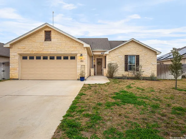 237 Iron Gate, Pleasanton, TX 78064