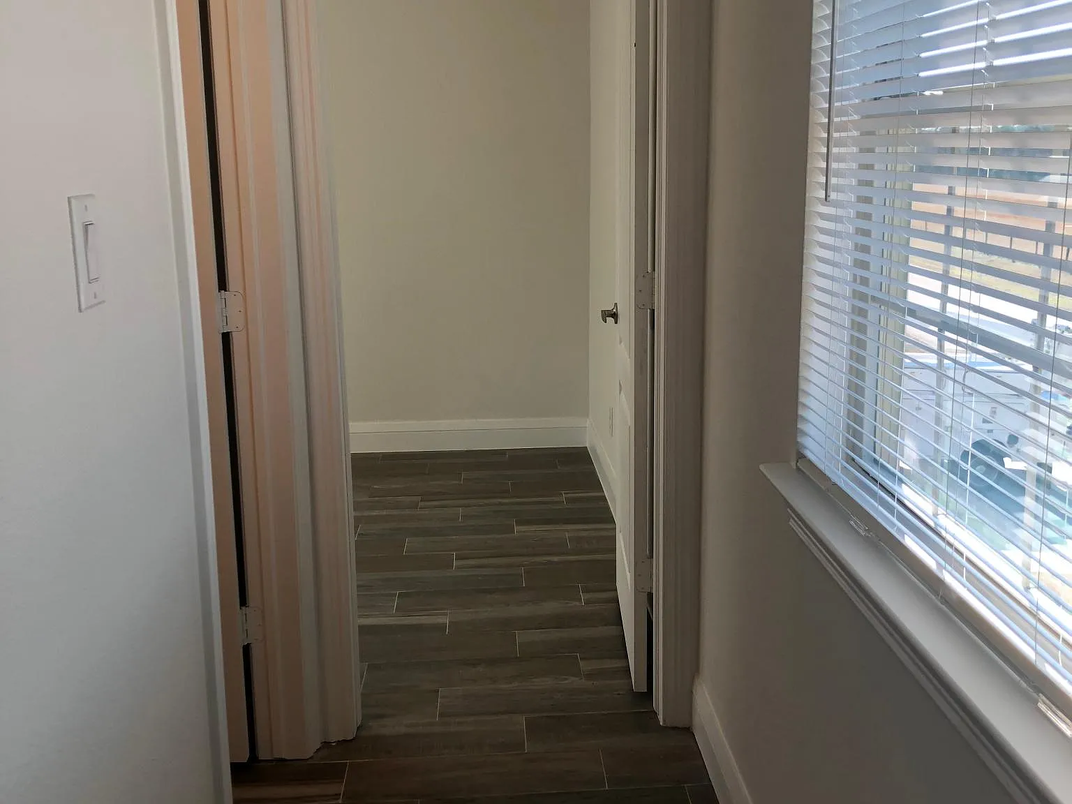 2 bed, 1.5 bath, 900 sqft, $1,390 — Photo 2