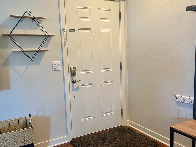 4395 Westshore Dr NE — Photo 8