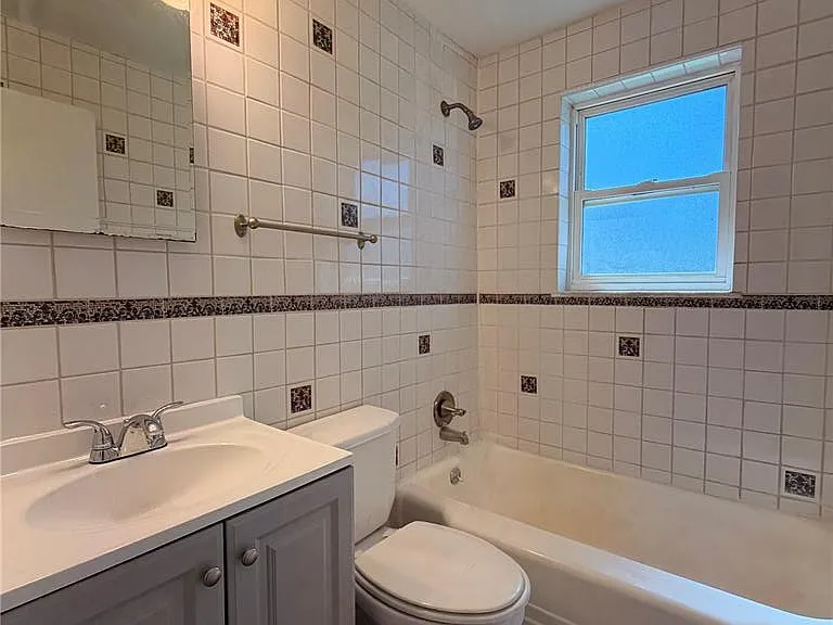 5721 Acme Ave — Photo 7