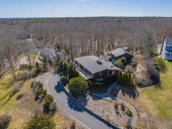 44 Crestview Drive, East Sandwich, MA 02537