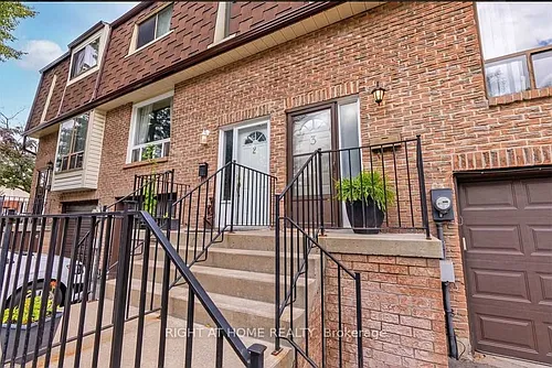 350 Camelot Ct #3 Photo 1
