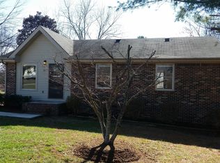 152 Lakeland Ct, Winchester, TN 37398