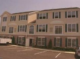 277 Windmill Ct, Phillipsburg, NJ 08865