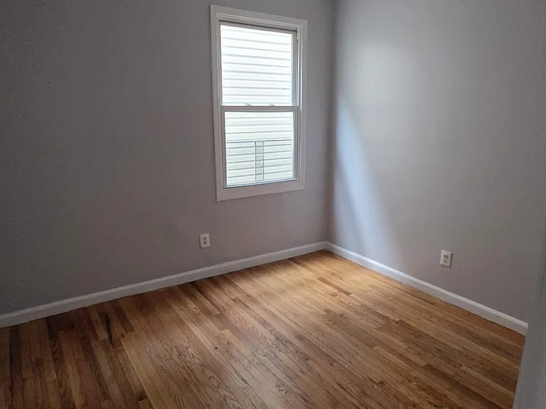 736 S 12th St #2F — Photo 3