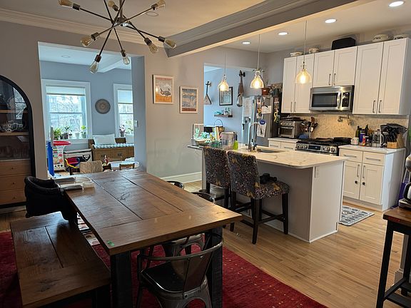 kitchen/dining