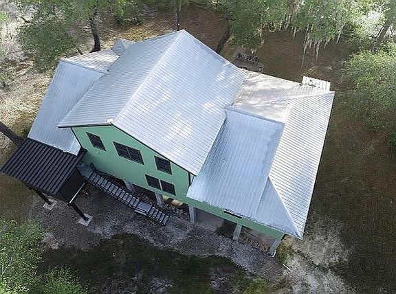 5th image of 996 SE Riverside West Dr