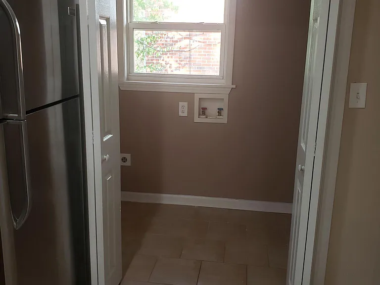 971 Gresham Ave SE — Photo 14